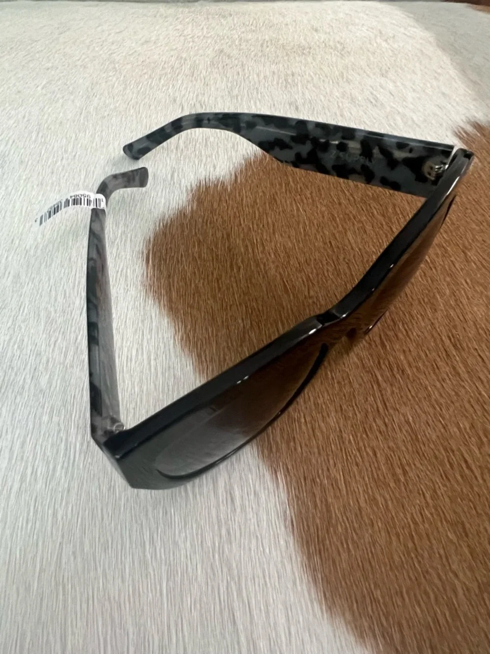 Z Supply Incognito  Black Cat-Eye Sunglasses with Tortoiseshell Temples NWT